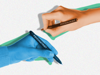 hands holding pens to signify psychiatrist vs psychologist duties