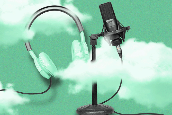 a microphone and headphones representing the best mental health podcasts