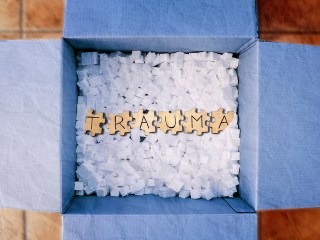 Unpacking trauma in trauma therapy